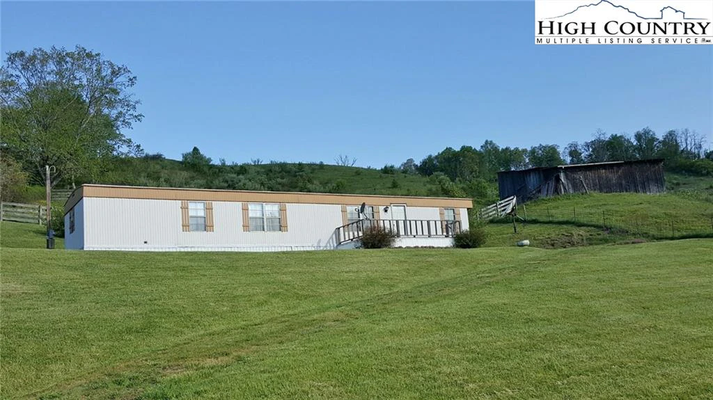 Image number 17 for the current listing