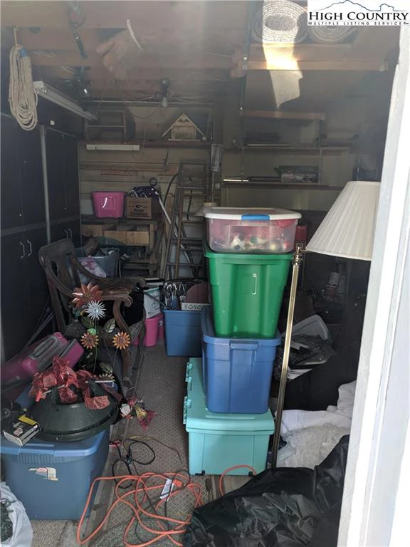 Image number 10 for the current listing