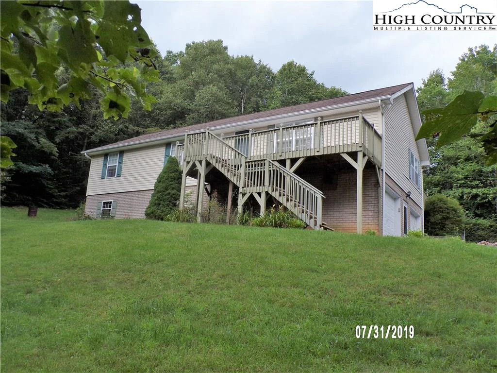 Image number 1 for the current listing