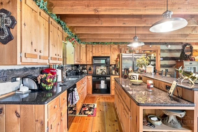 Image number 9 for the current listing