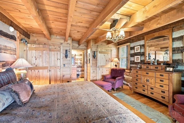 Image number 20 for the current listing