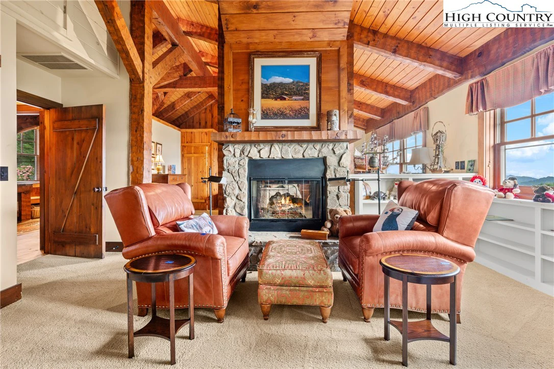 Image number 6 for the current listing