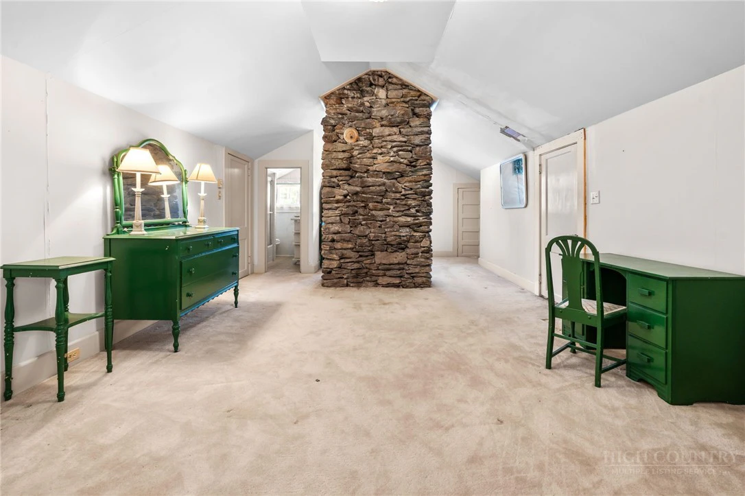 Image number 6 for the current listing