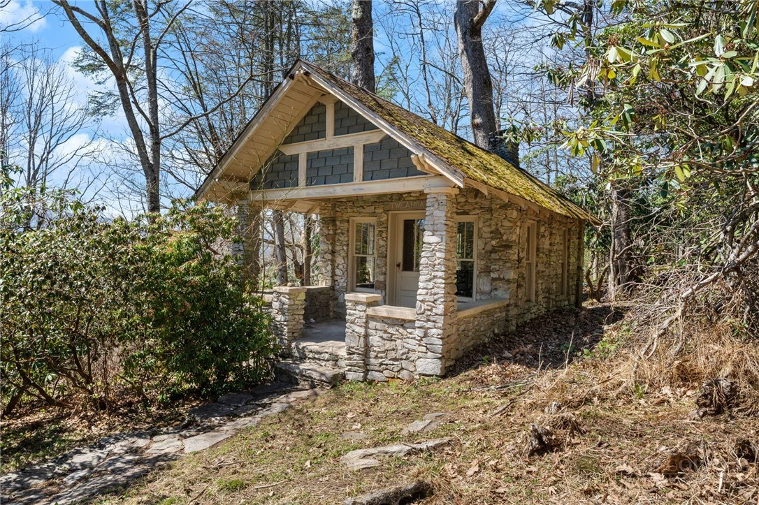 Image number 10 for the current listing
