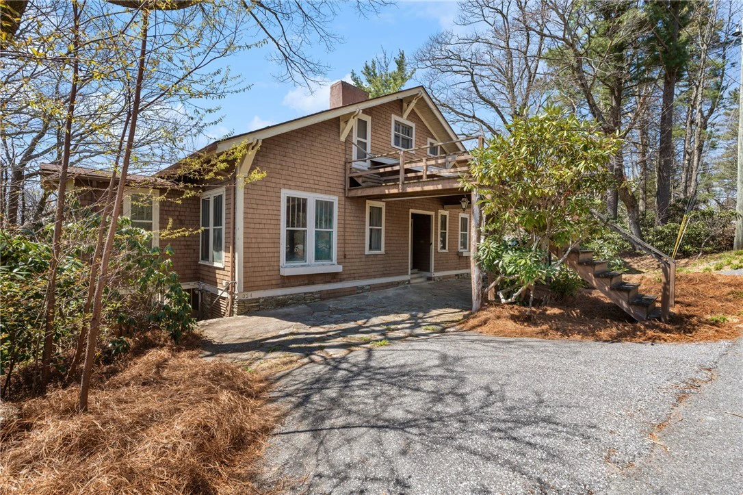Image number 14 for the current listing