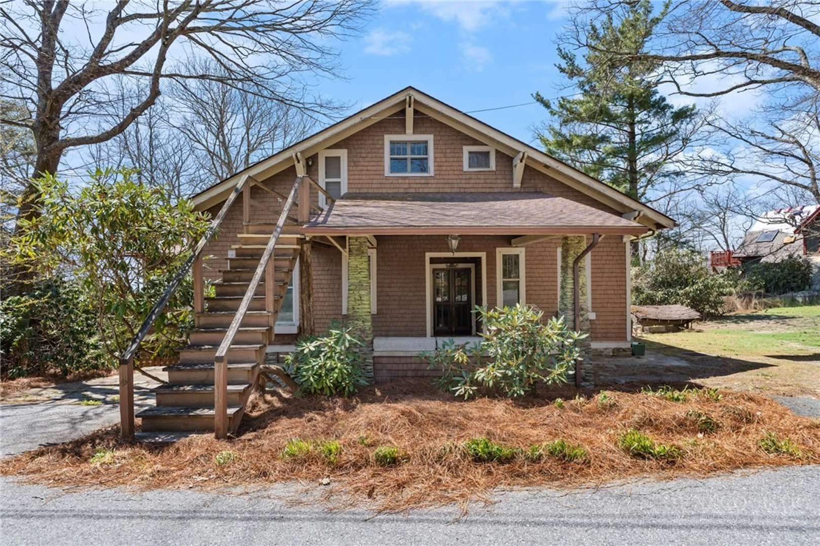Image number 15 for the current listing