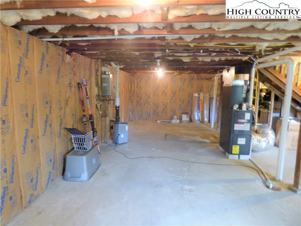 Image number 4 for the current listing