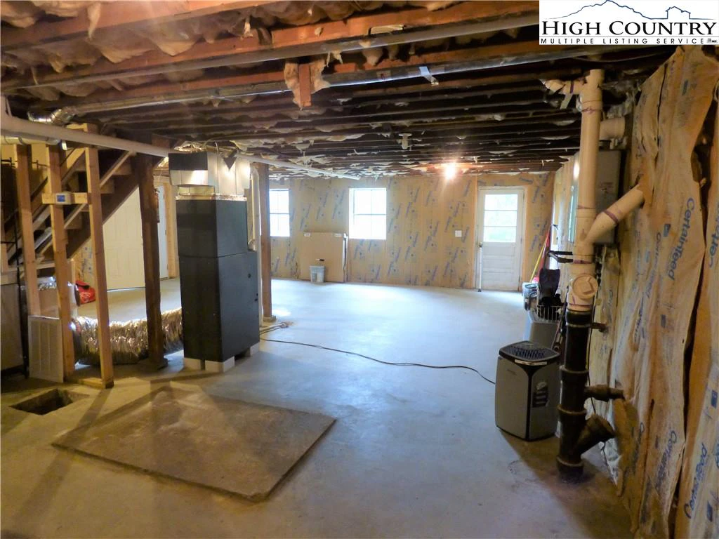 Image number 3 for the current listing