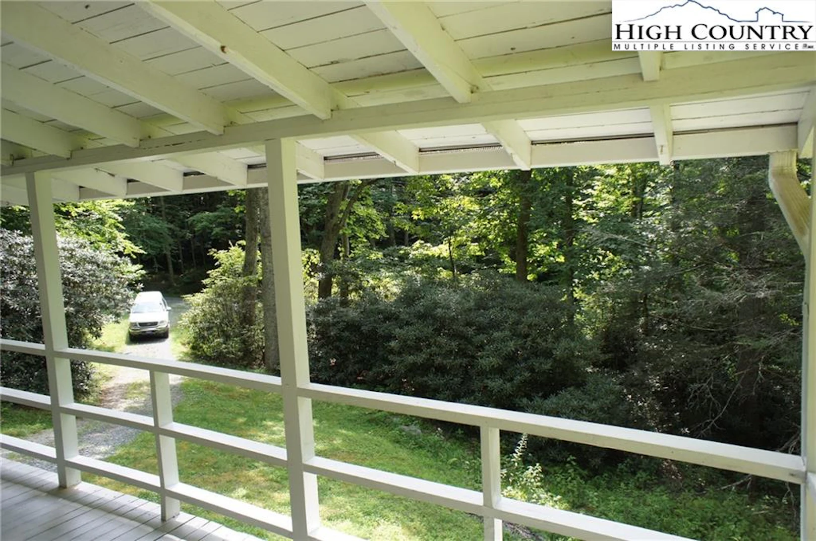 Image number 17 for the current listing