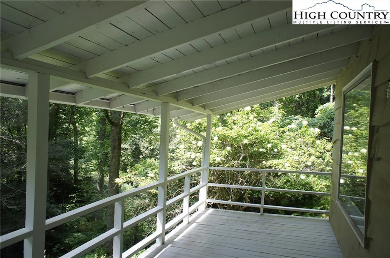 Image number 16 for the current listing