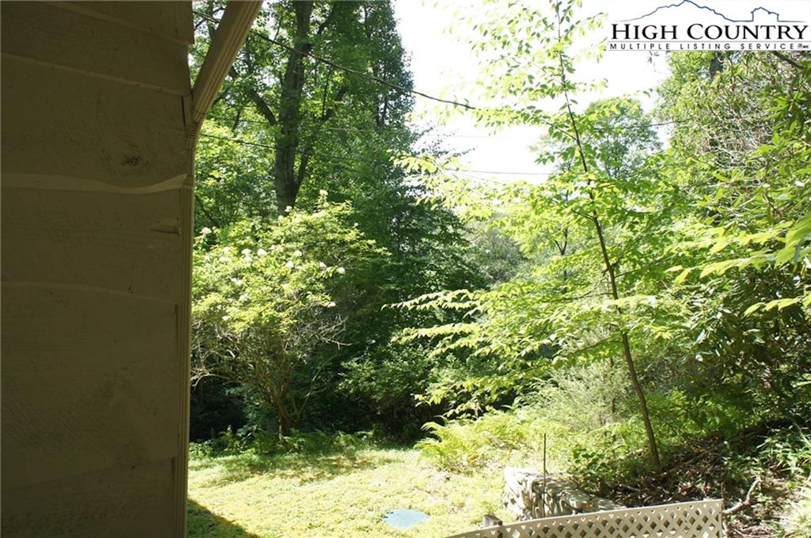 Image number 19 for the current listing