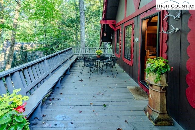 Image number 12 for the current listing