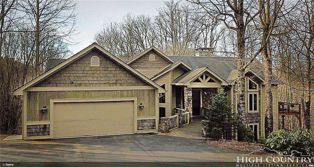 Image number 1 for the current listing