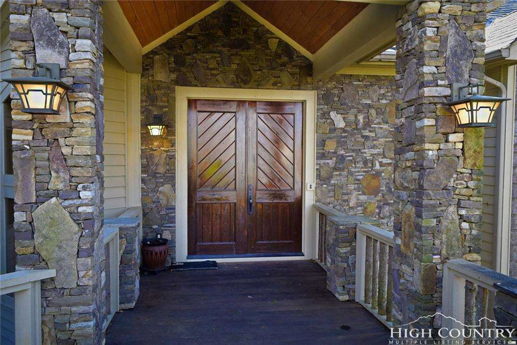 Image number 30 for the current listing