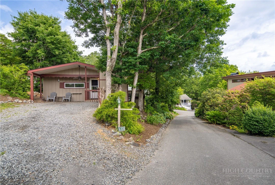 Image number 19 for the current listing