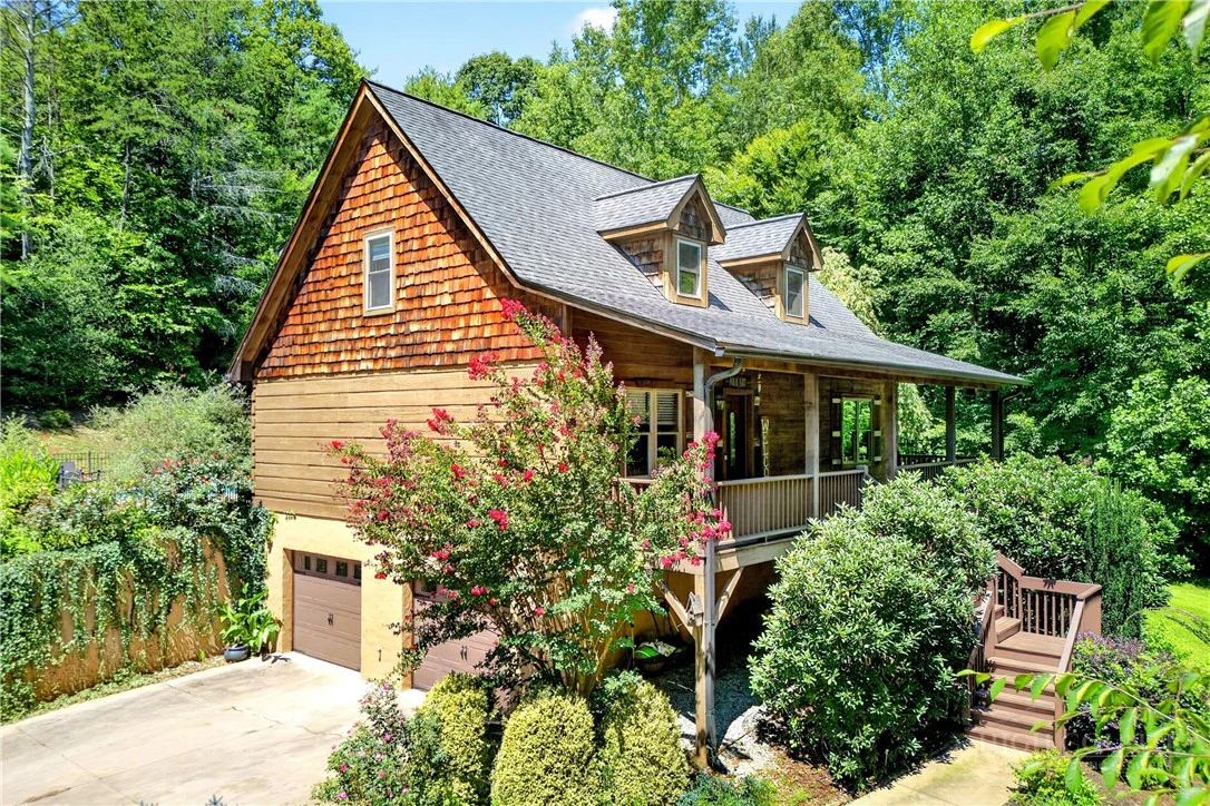 Image number 5 for the current listing