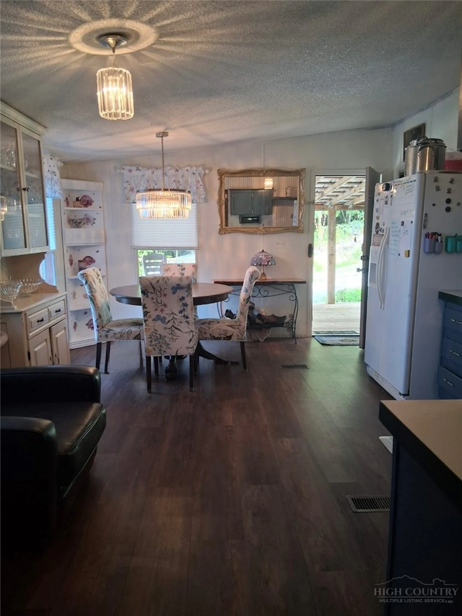 Image number 7 for the current listing