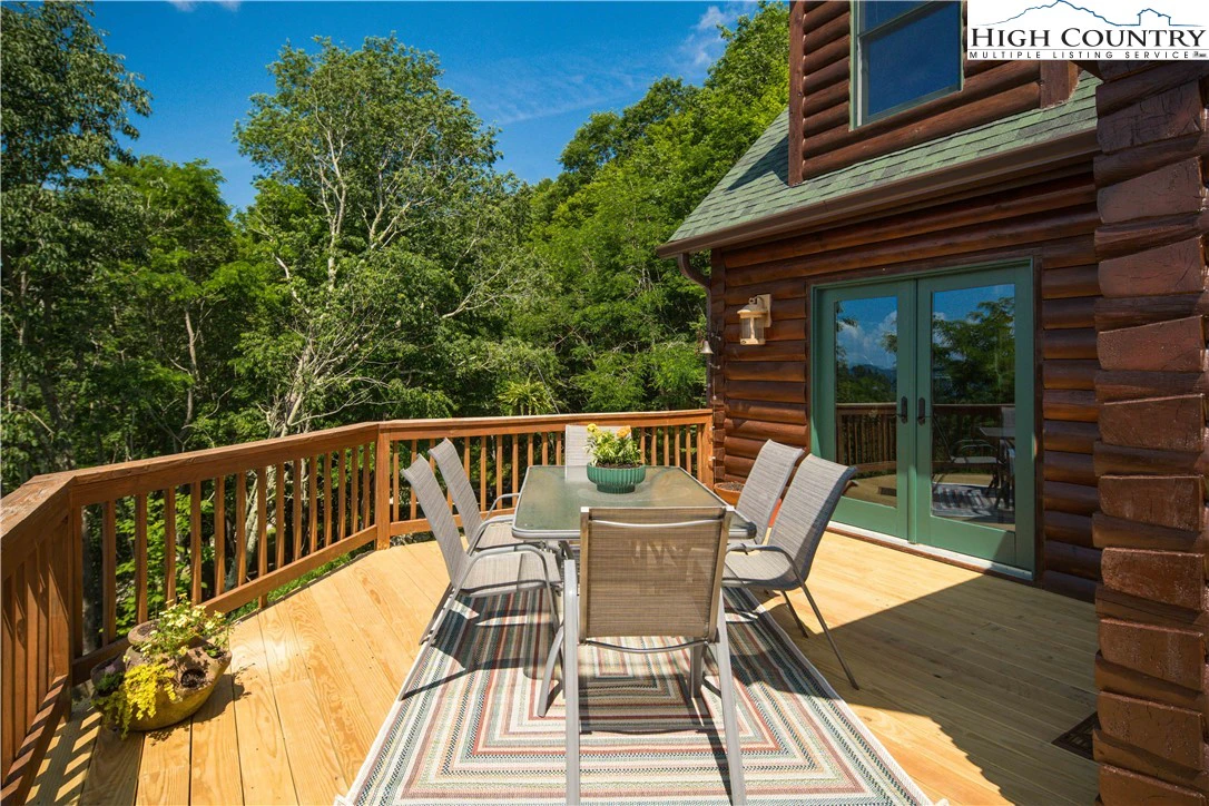 Image number 11 for the current listing