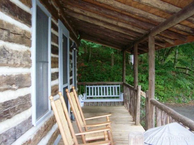 Image number 14 for the current listing