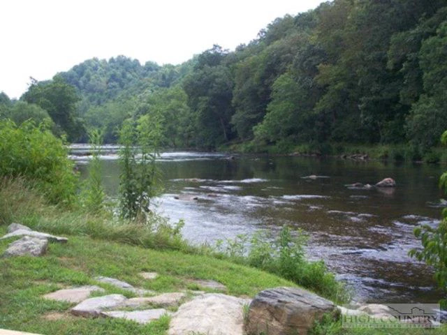 Image number 11 for the current listing