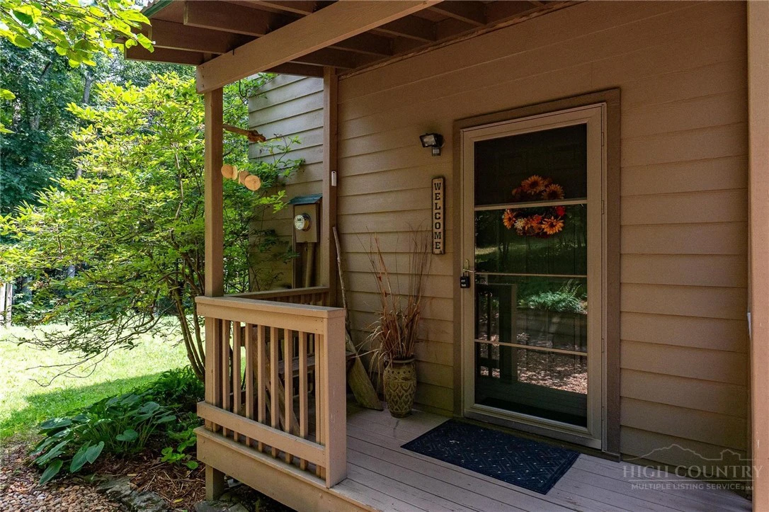 Image number 6 for the current listing
