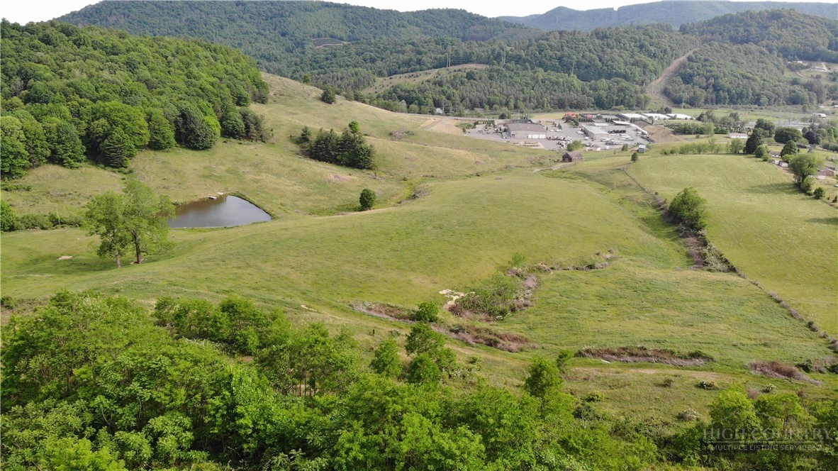 Image number 1 for the current listing