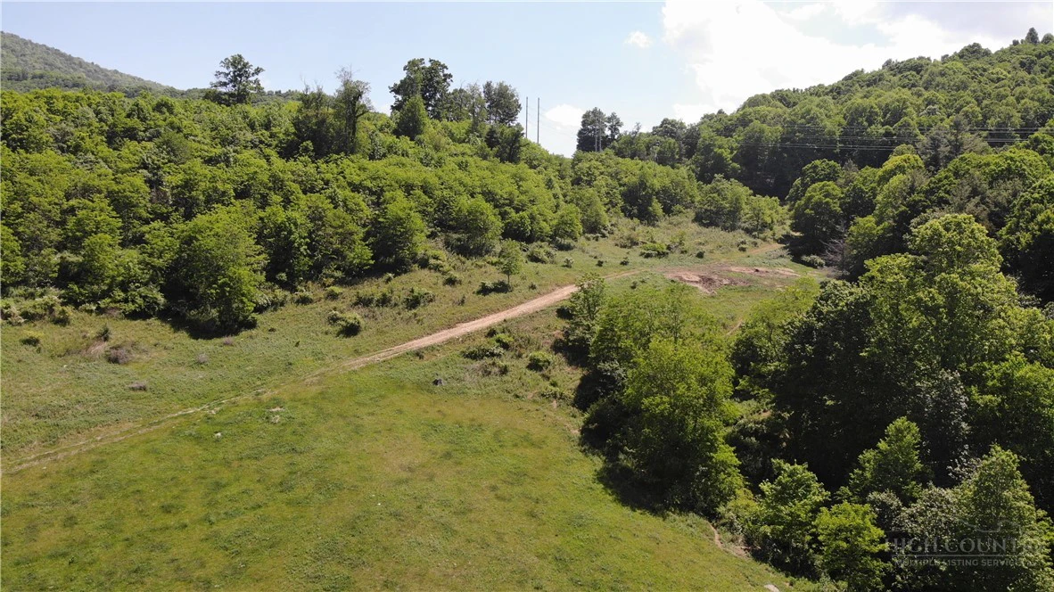 Image number 9 for the current listing