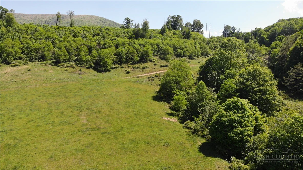 Image number 21 for the current listing