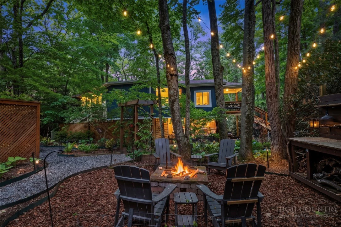 Image number 2 for the current listing