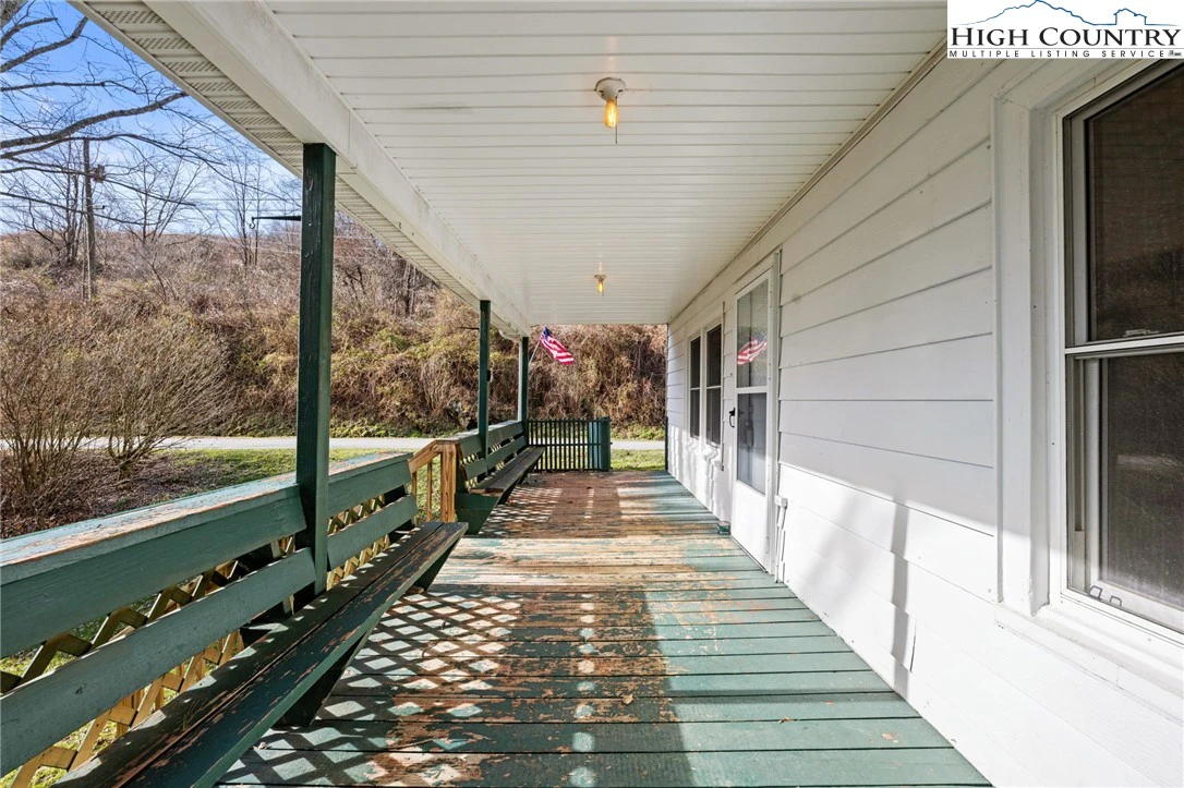 Image number 12 for the current listing