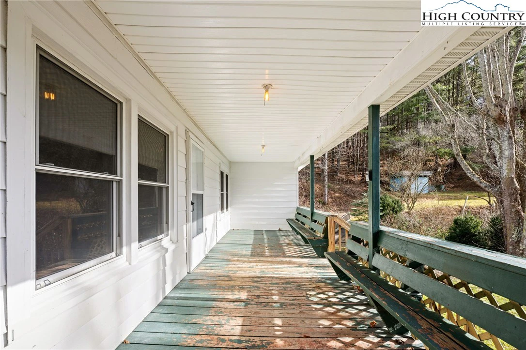 Image number 9 for the current listing