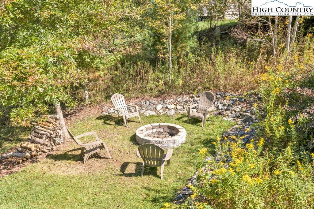 Image number 21 for the current listing