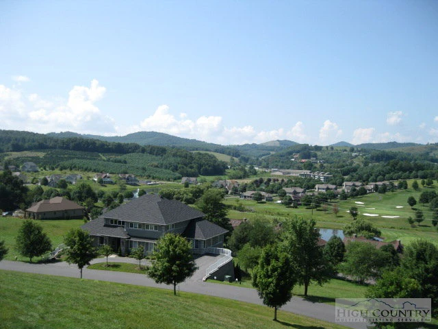Image number 7 for the current listing