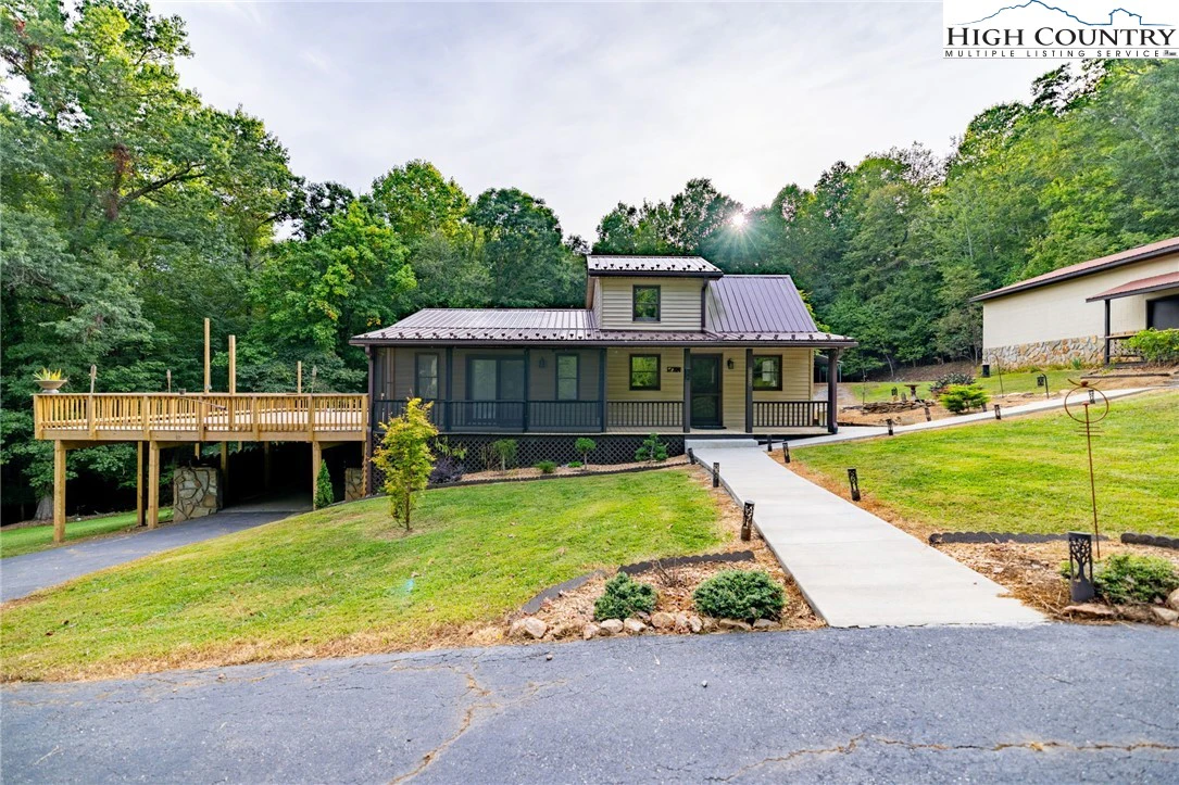 Image number 15 for the current listing