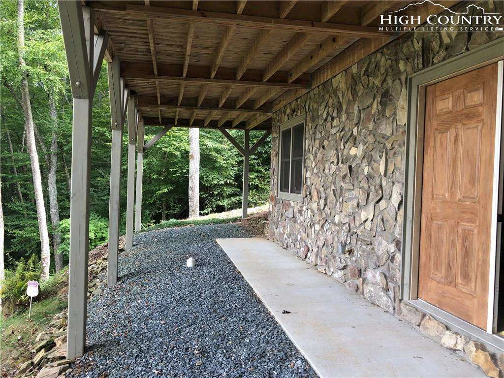 Image number 5 for the current listing