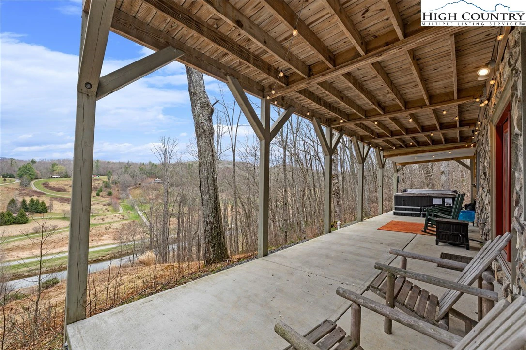 Image number 12 for the current listing