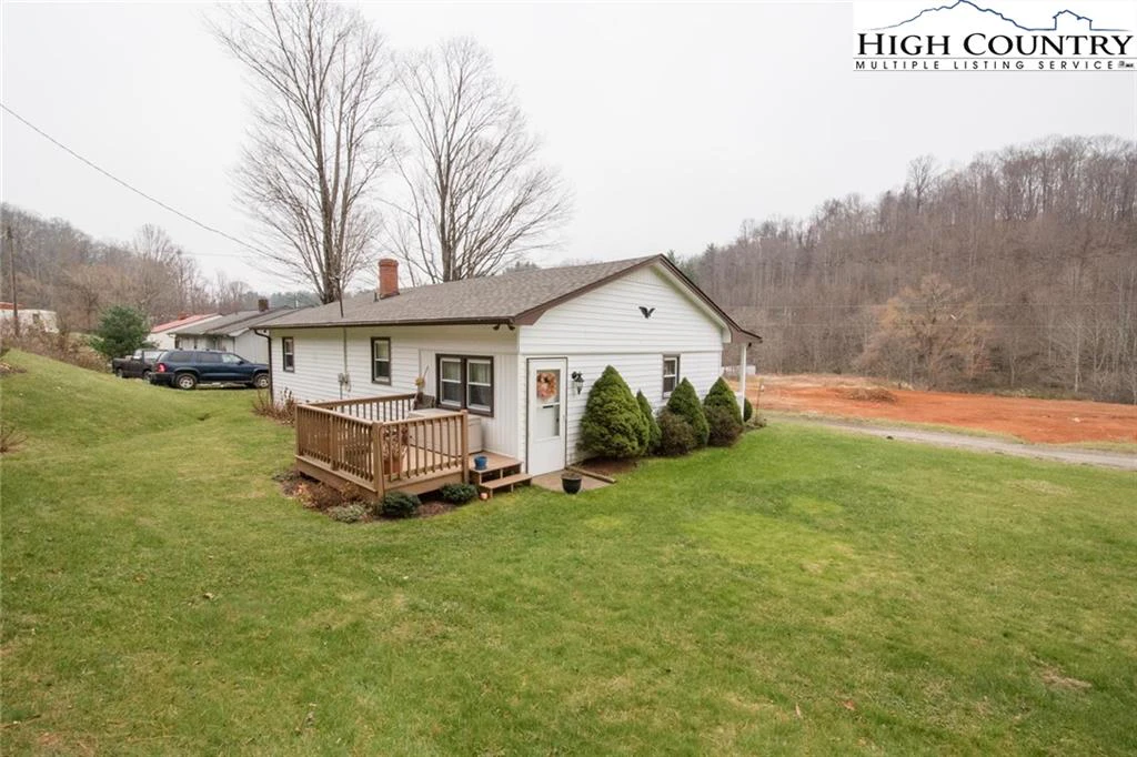 Image number 3 for the current listing