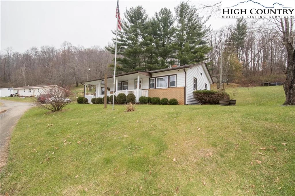 Image number 18 for the current listing