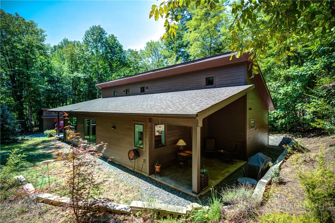 Image number 4 for the current listing
