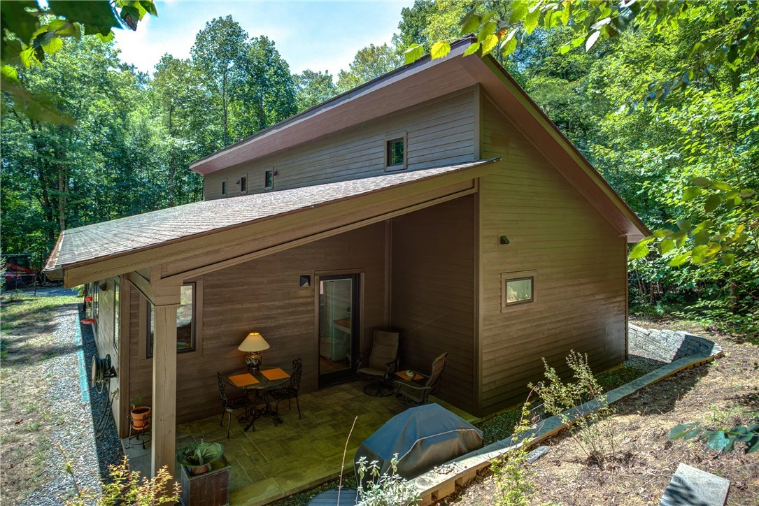Image number 5 for the current listing