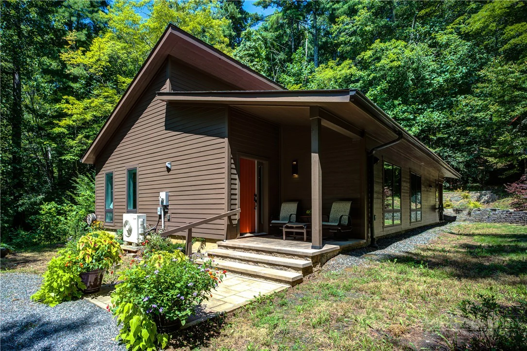 Image number 6 for the current listing