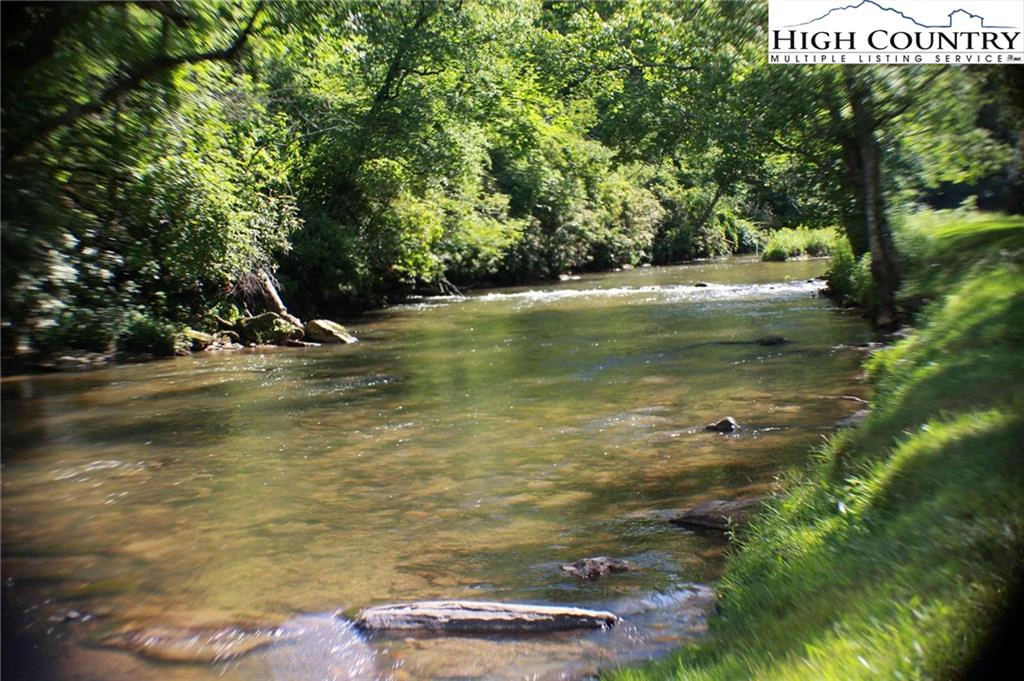 Image number 7 for the current listing