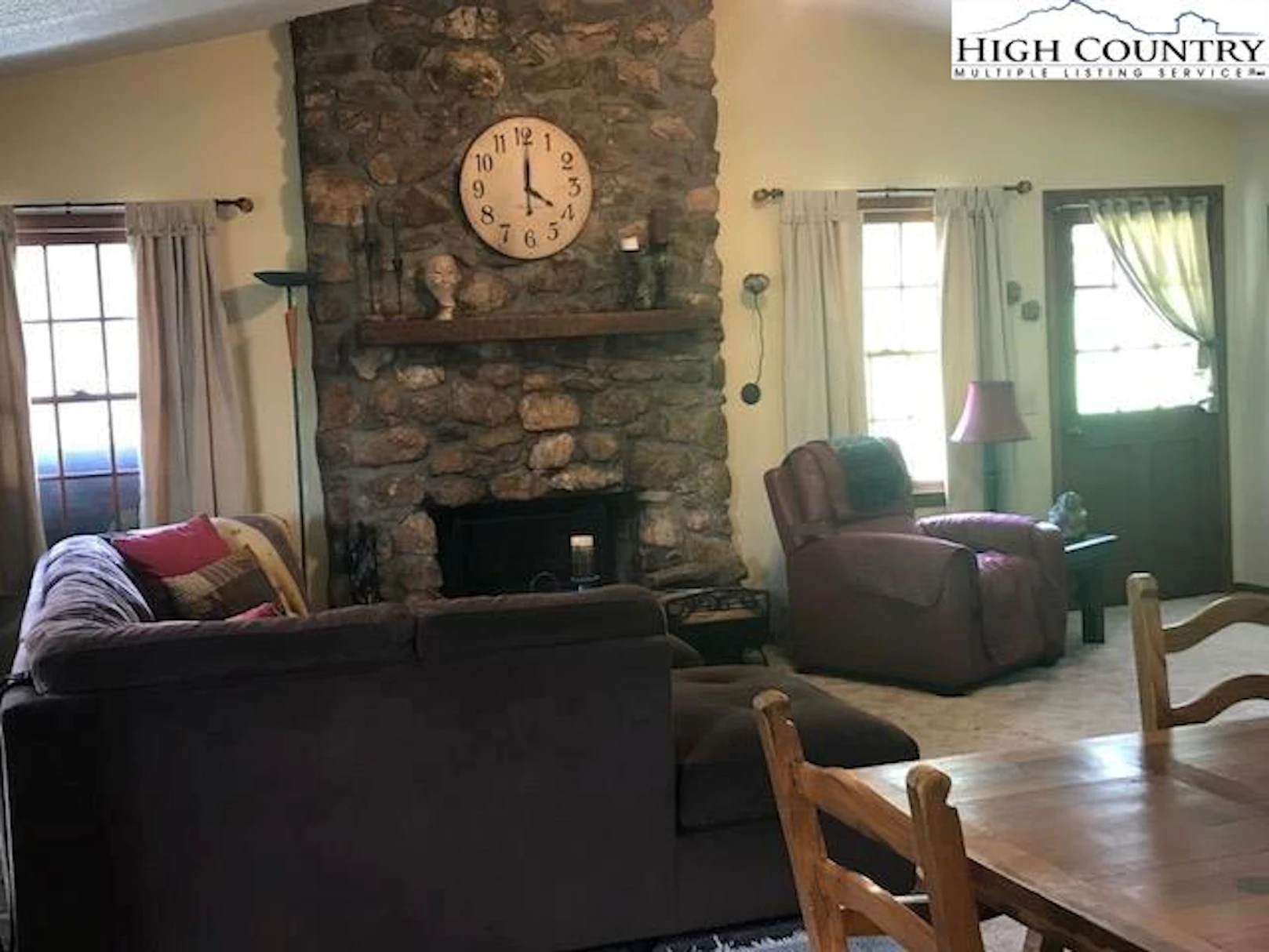 Image number 13 for the current listing