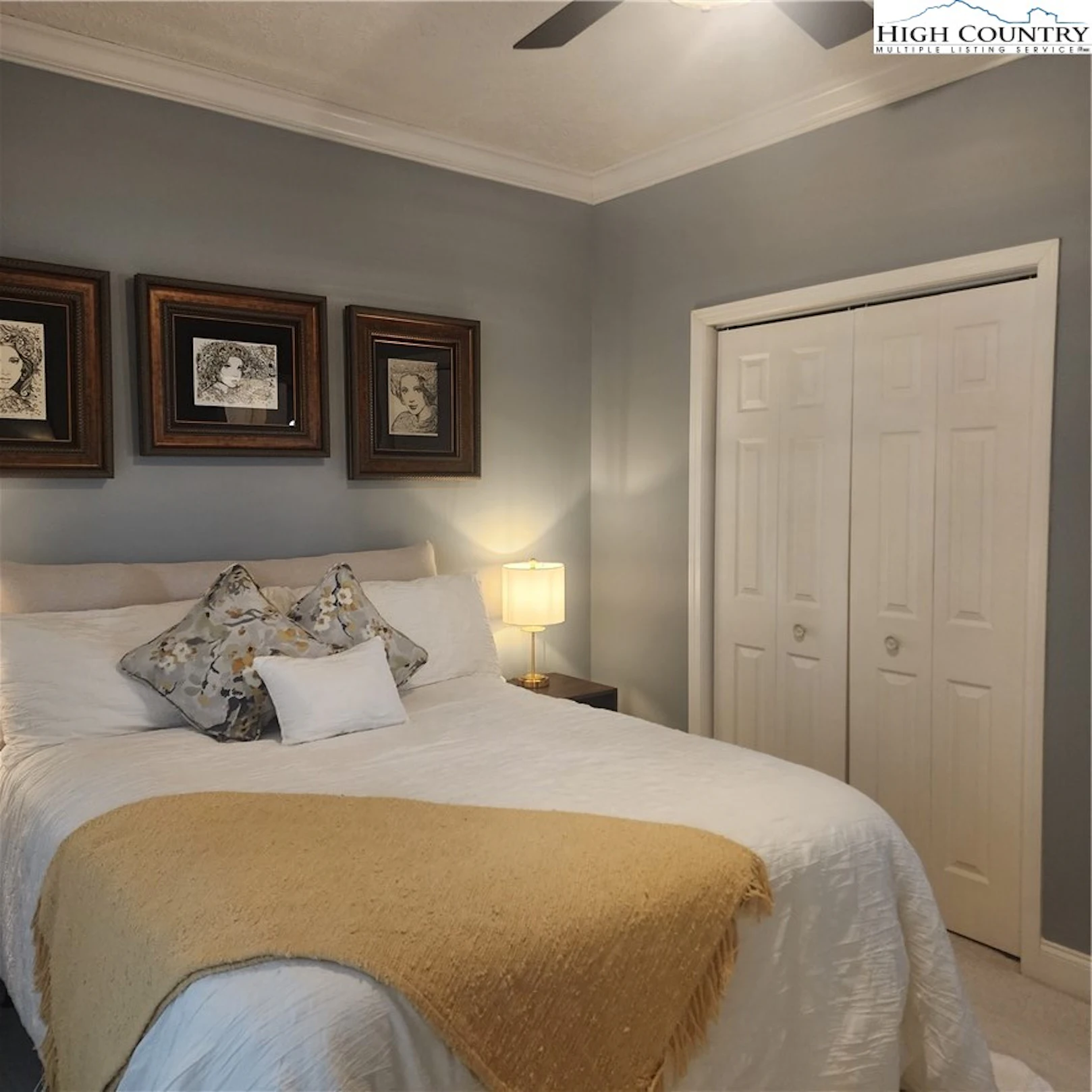 Image number 8 for the current listing