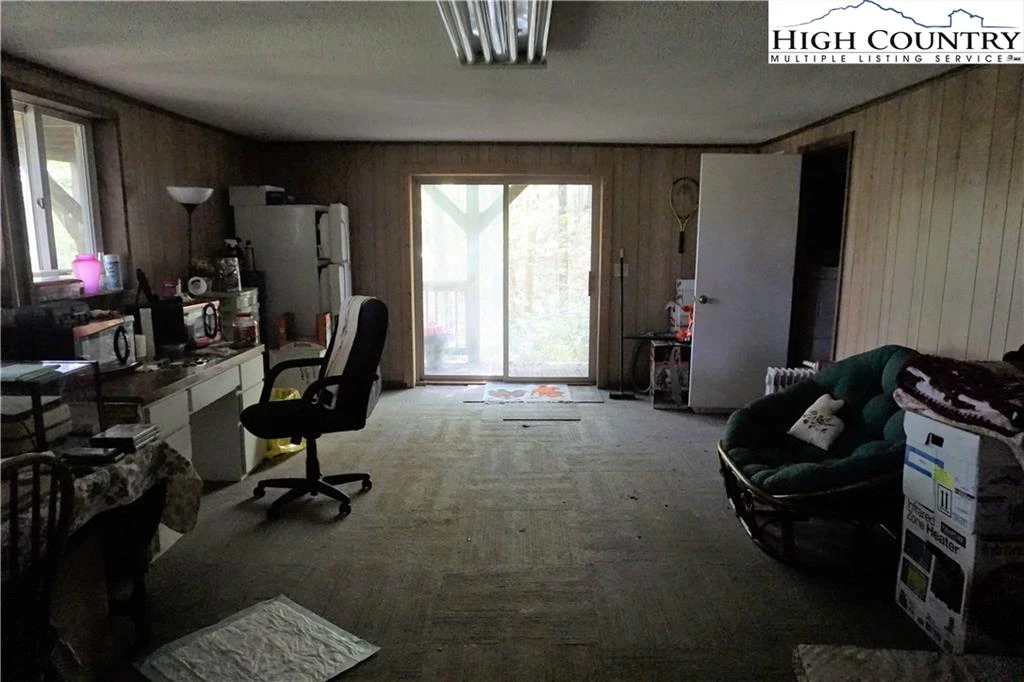 Image number 7 for the current listing