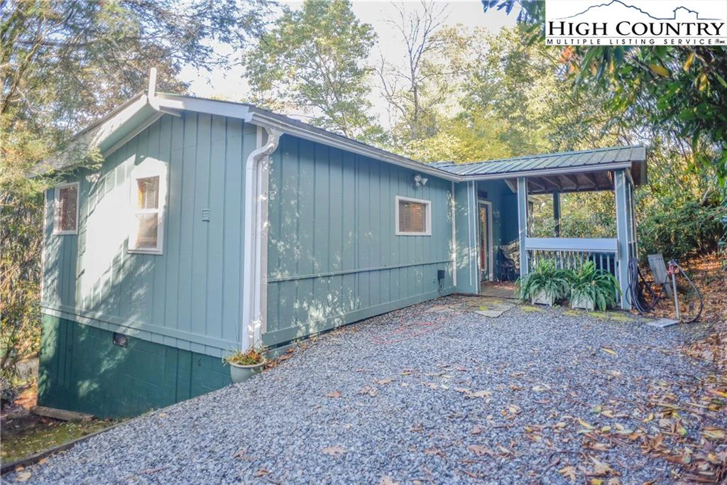 Image number 1 for the current listing