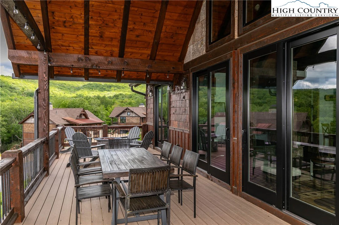Image number 2 for the current listing