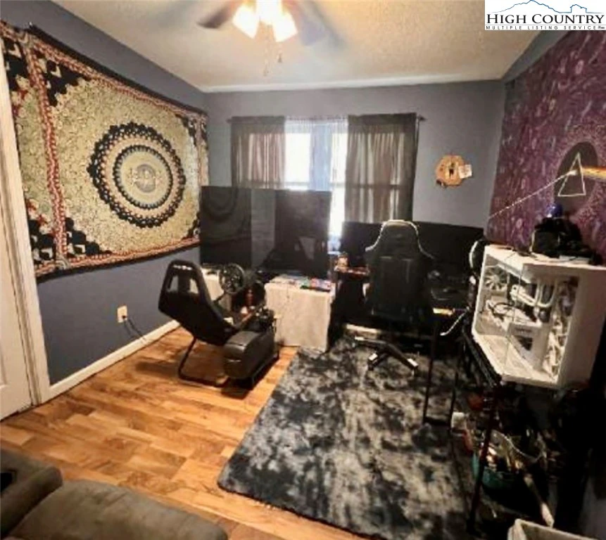 Image number 7 for the current listing
