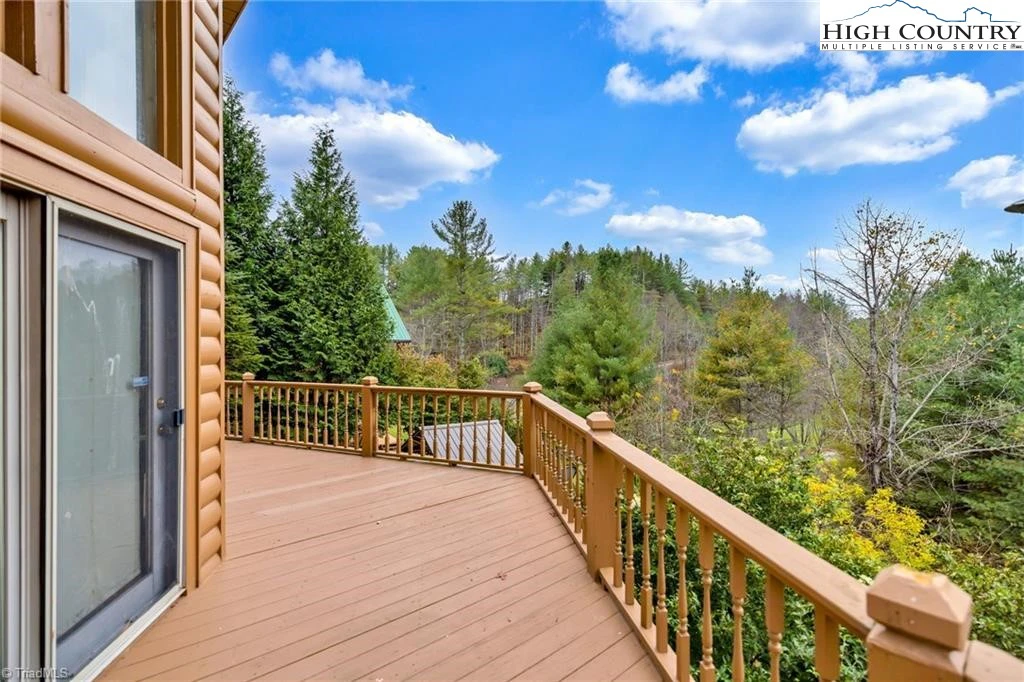 Image number 12 for the current listing