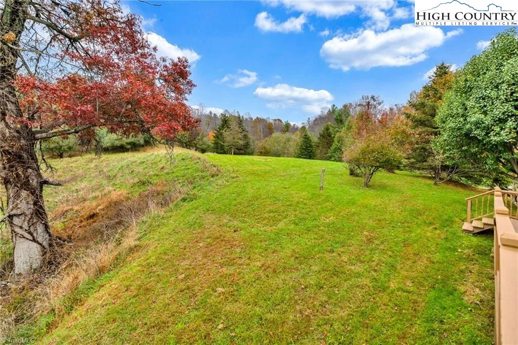 Image number 19 for the current listing